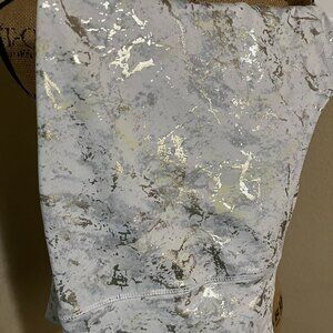 Super Cute Zelo Legging Size Large